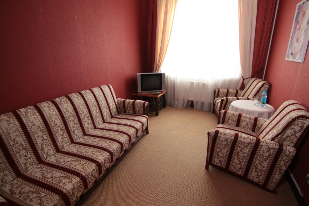 Chervona Kalina Hotel Киев Екстериор снимка