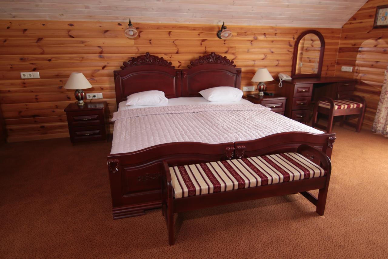 Chervona Kalina Hotel Киев Екстериор снимка