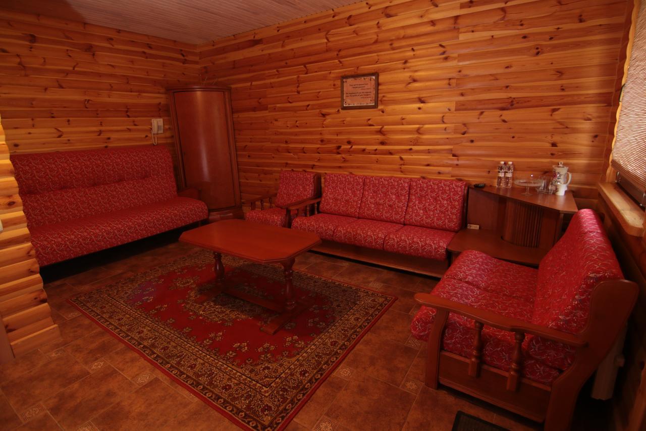 Chervona Kalina Hotel Киев Екстериор снимка