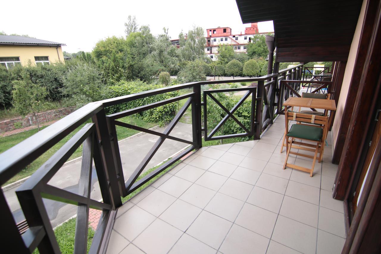 Chervona Kalina Hotel Киев Екстериор снимка