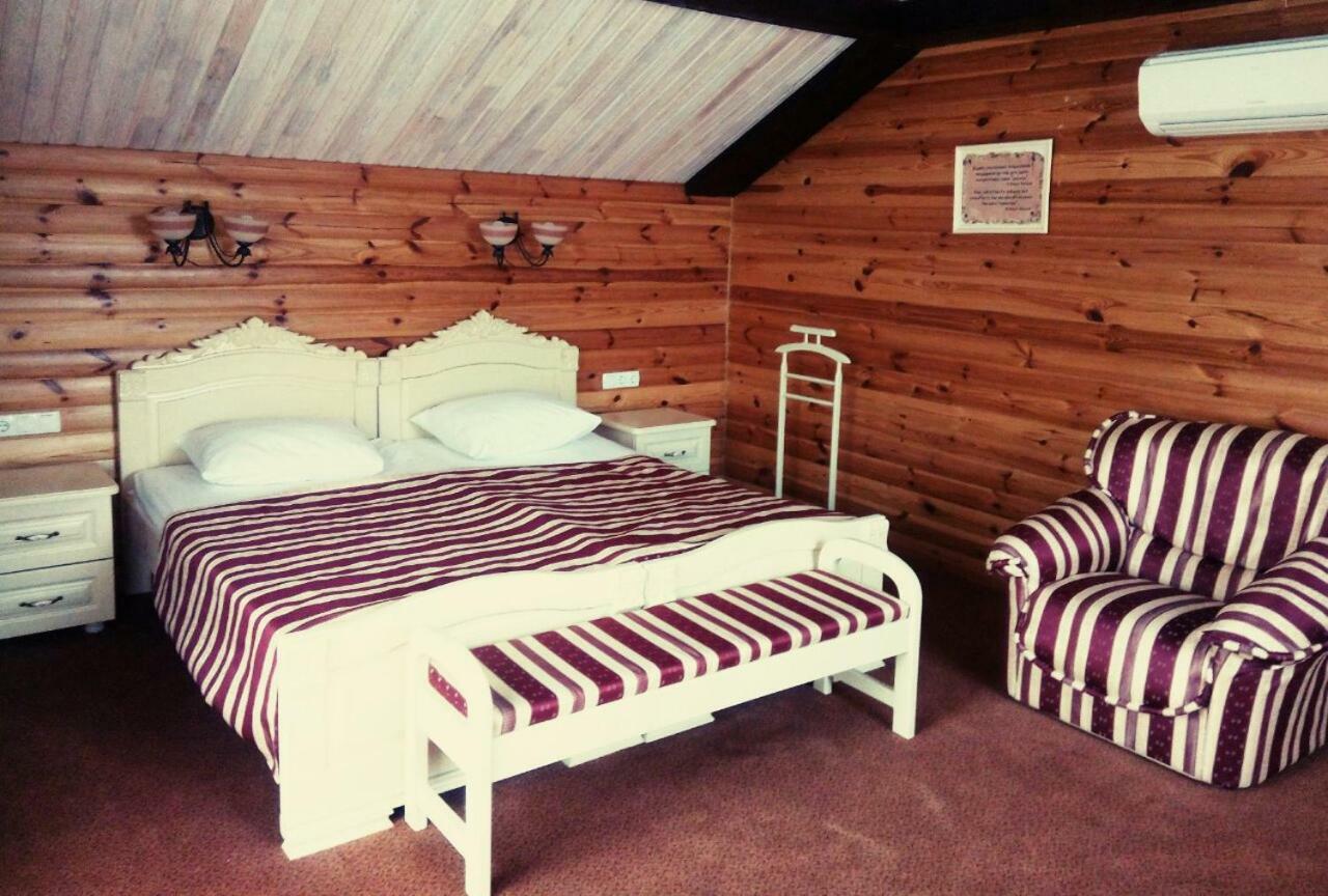 Chervona Kalina Hotel Киев Екстериор снимка